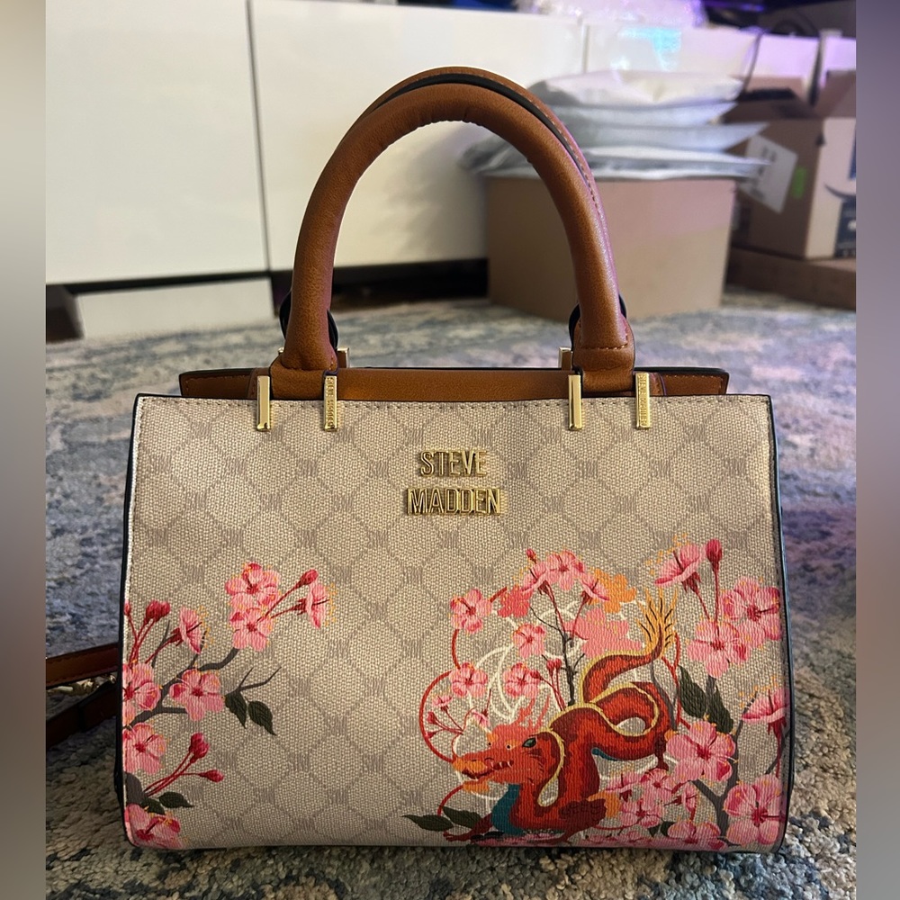 steve madden purse.